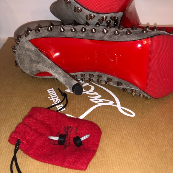 Christian Louboutin Willetta Grey Spike Booties 40 - Picture 8 of 8